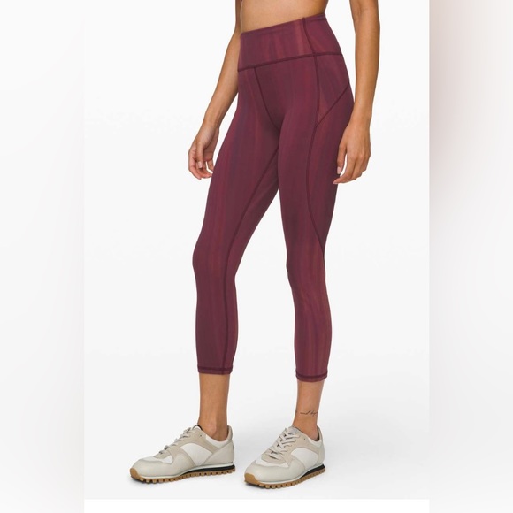lululemon athletica Pants - Lululemon In Movement Crop 23" *Everlux, size 10